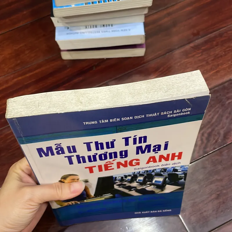 Mẫu thư tín thương mại tiếng anh Model business letters emails & other business documents  1035005