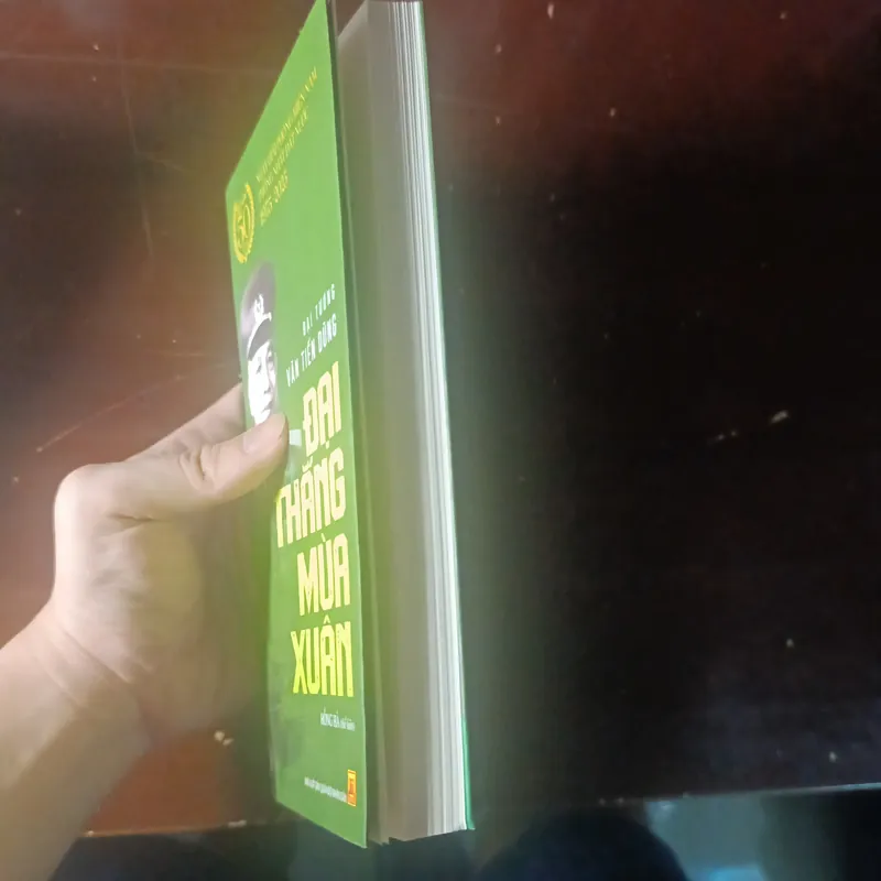 Điện Biên Phủ chiến dịch lịch sử, Đại thắng mùa xuân. Tặng quyển sách như hình cuối 728429