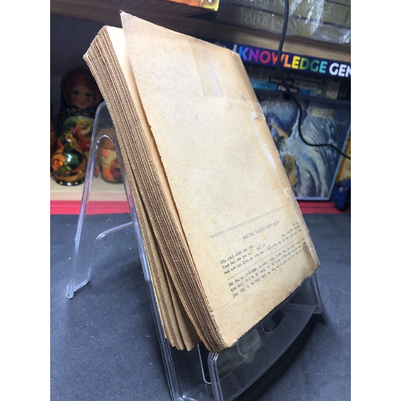 Những người báo bão 1983 mới 50% ố bẩn bung gáy nhẹ Vân Thảo HPB0906 SÁCH VĂN HỌC 915460