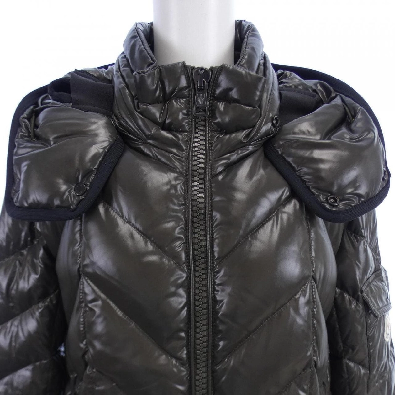 Áo khoác lông vũ MONCLER 639842