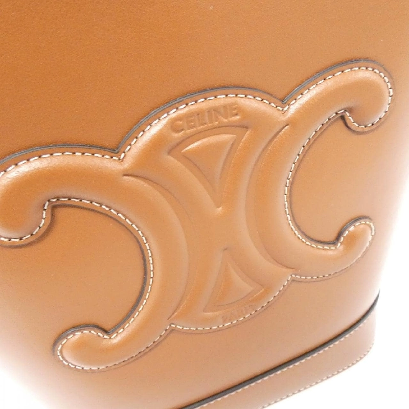 Túi xách vai Celine Small Bucket Cuill Trionf 113783DU3 - Hàng hiệu Authentic 769639