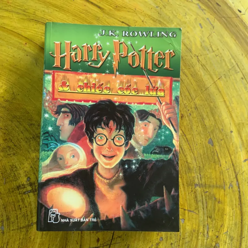 COMBO HARRY POTTER TRỌN BỘ 8 tập - J.K. ROWLING 936542