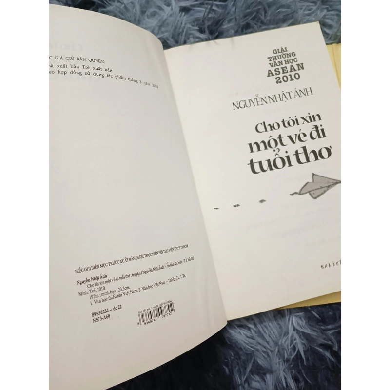 Cho tôi xin một vé đi tuổi thơ  472812