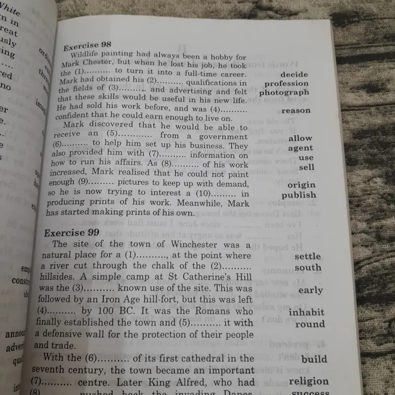 Luyện thi tiếng Anh- Ngữ Âm và Từ Vựng. Giáo viên Trần Bá Sơn 738488