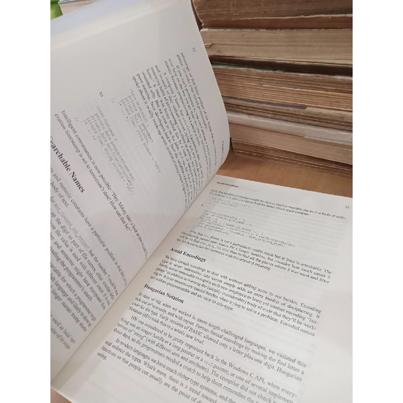 Clean Code: A Handbook of Agile Software Craftsmanship - Robert C. Martin Series 998361