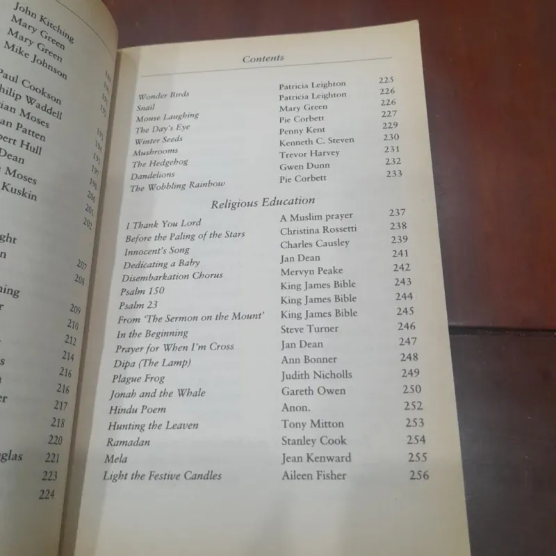 Brian Moses and Pie Corbett - THE WORKS, Poems on every subject and for every occasion 971059