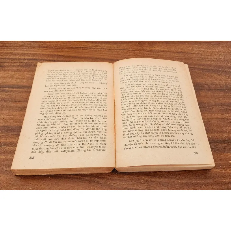 CON TÀU TRẮNG (561 trang) - Tiểu thuyết ngắn của nhà văn Kyrgyzstan Chingiz Aitmatov  735460