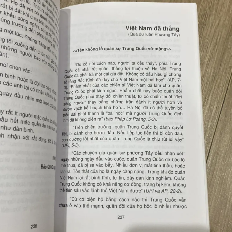 KÝ SỰ MỘT THỜI 1979 1005069