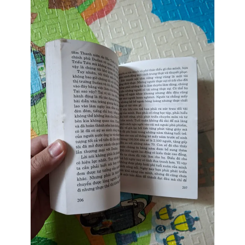 Thế giới quả là rộng lớn và có rất nhiều việc phải làm 926885