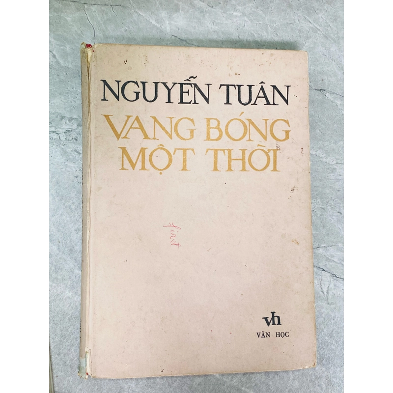 NGUYÊN TUÂN - VANG BÓNG MỘT THỜI 309005