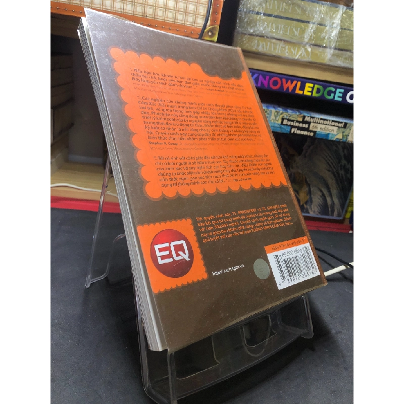 Thông minh cảm xúc để hạnh phúc và thành công 2012 mới 80% ố nhẹ bụng sách Travis Bradberry và Jean Greaves HPB2506 SÁCH KỸ NĂNG 347876