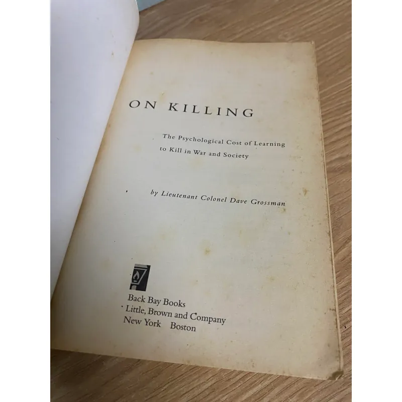 Sách cũ: On Killing - Lt. Col. Dave Grossman 971604