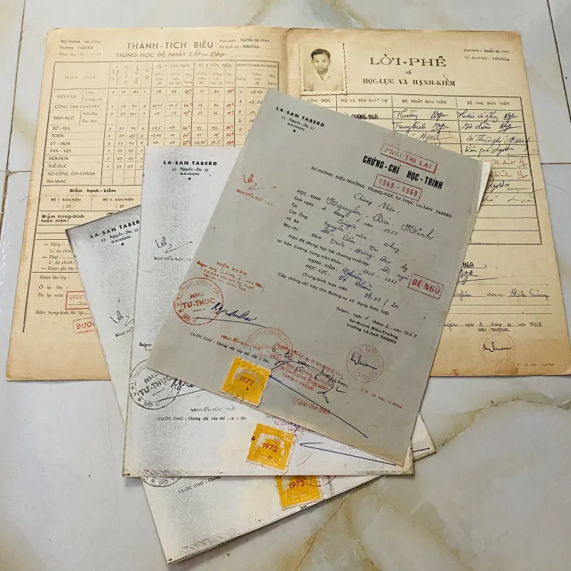 Bộ thành tích biểu xưa của nam sinh trường Tư thục Lasan Taberd Saigon  1013104