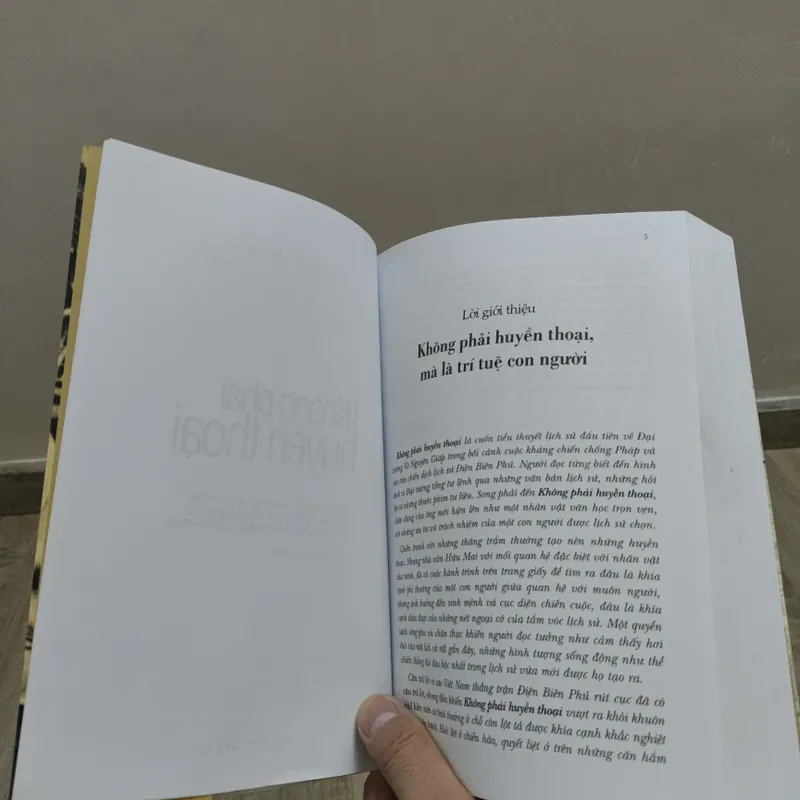 Không Phải Huyền Thoại - Hữu Mai 596367