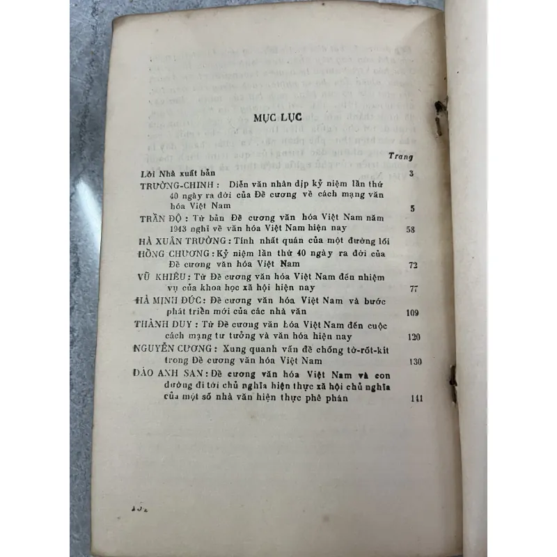 BỐN MƯƠI NĂM ĐỀ CƯƠNG VĂN HOÁ VIỆT NAM 798818