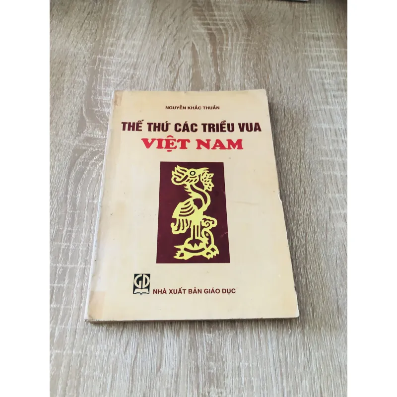 THẾ THỨ CÁC TRIỀU VUA VIỆT NAM  1029165