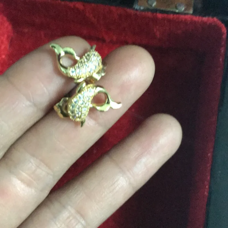 Bông tay cá heo 977314