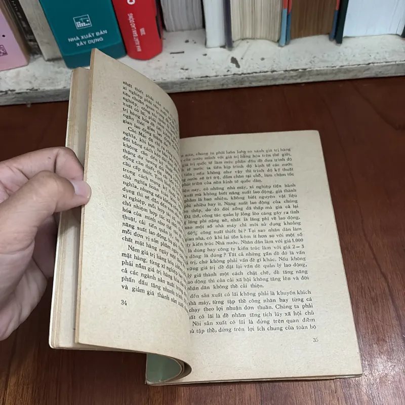 II Sách Xưa: Một Vài Vấn Đề Trong Công Tác Thương Nghiệp Và Giá Cả - Lê Duẩn - 1977 602642