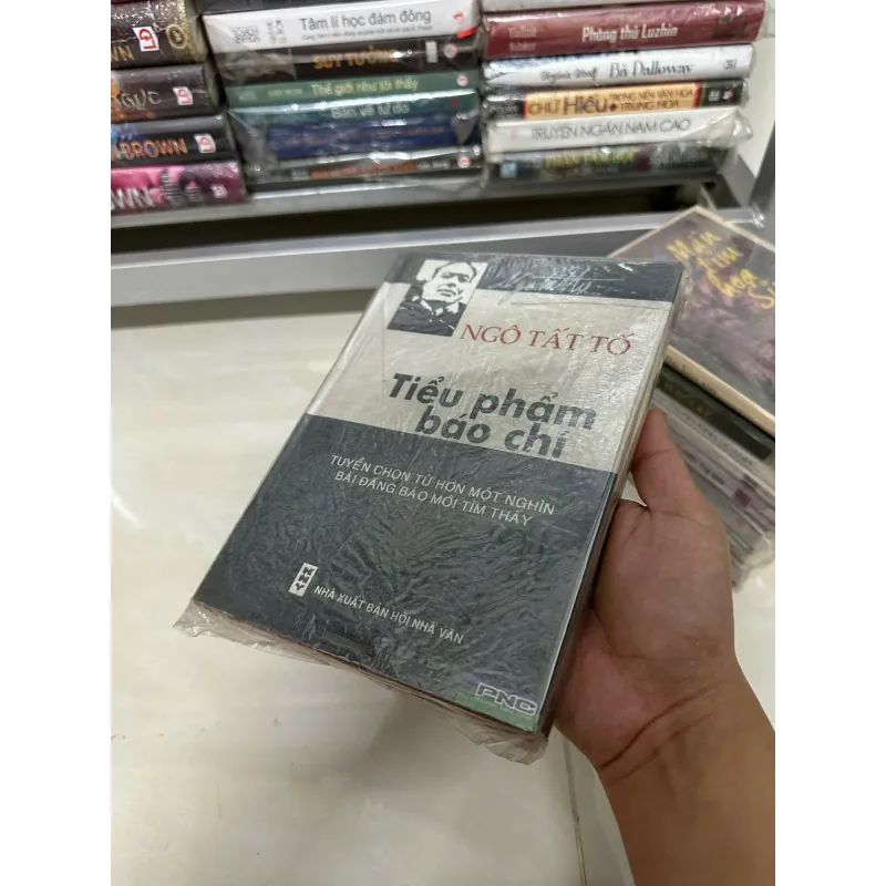 Tiểu phẩm báo chí Ngô Tất Tố (Bìa cứng) 563423