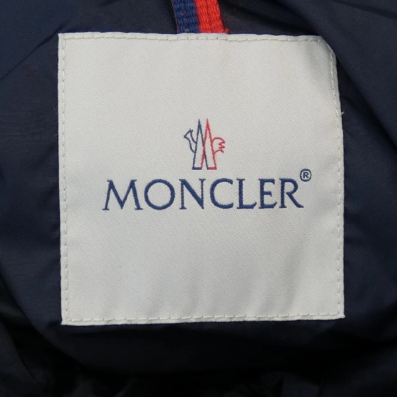 Áo khoác lông vũ MONCLER 637662