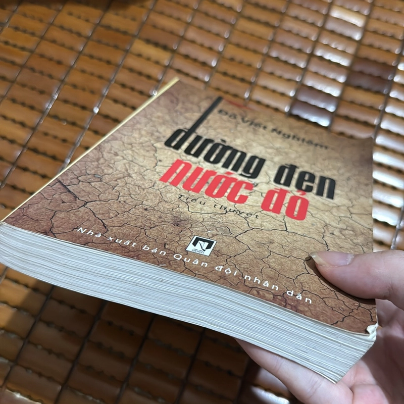 Đường đen nước đỏ - Đỗ Viết Nghiệm 522612