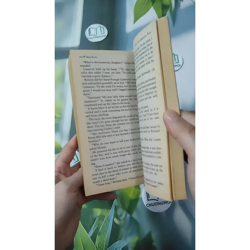 [MIỄN PHÍ BỌC SÁCH] Never Love a Highlander - Maya Banks 1027592