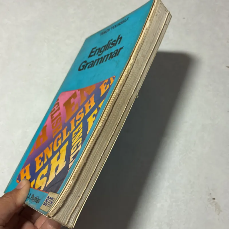 English Grammar - B.A. Phythian 995760