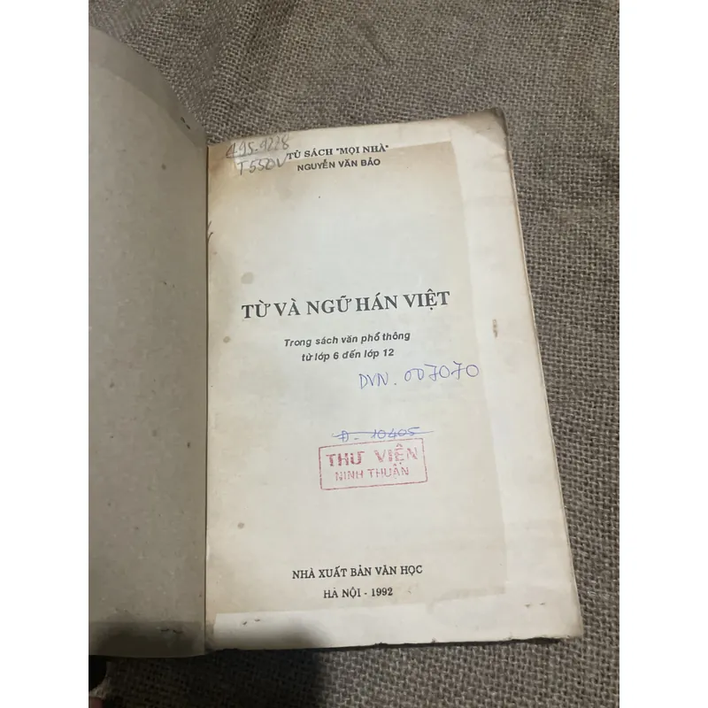 Từ và ngữ Hán Việt - sách khổ lớn - 250 trang  707832