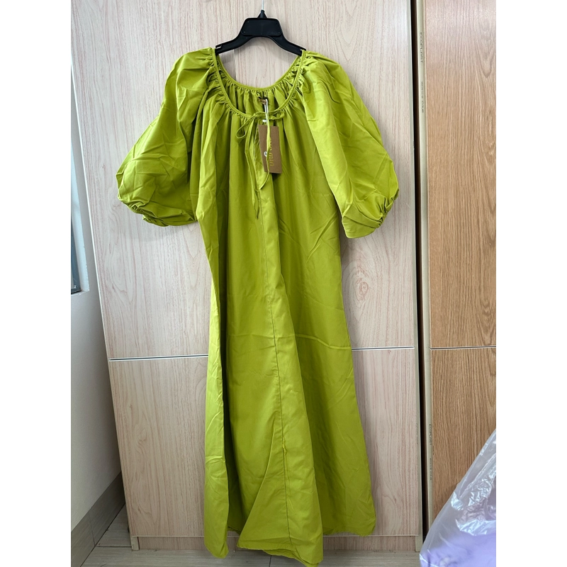 Váy CHƯA QUA SỬ DỤNG 452454