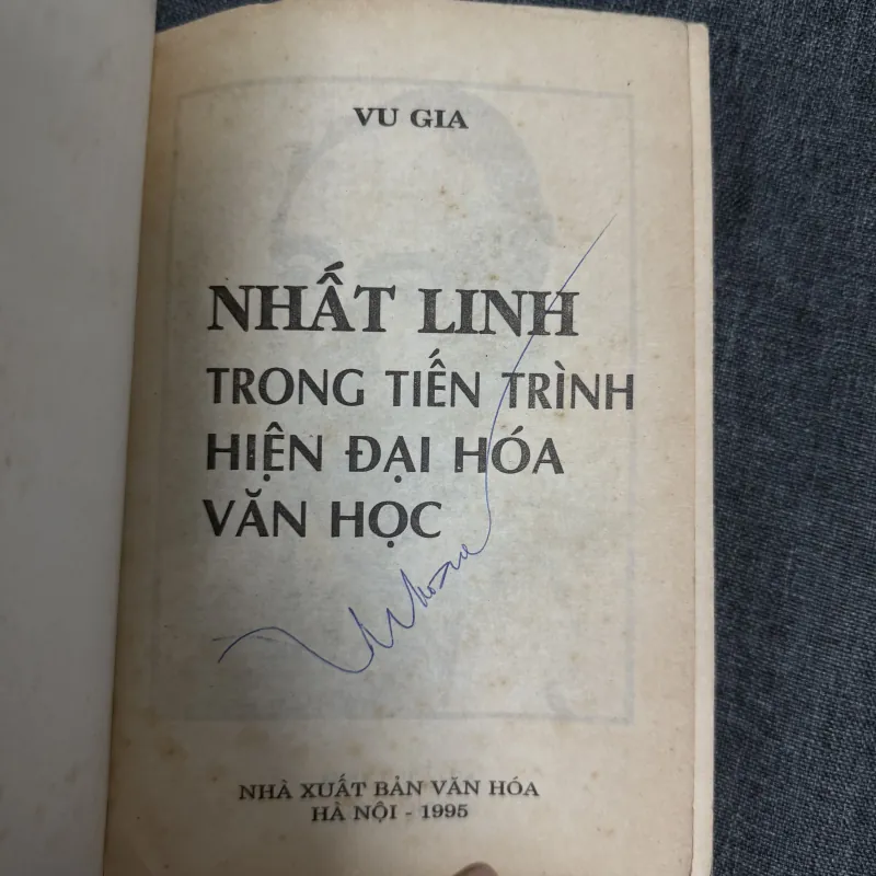 Nhất Linh trong tiến trình hiện đại hóa văn học - Vu Gia 1002805