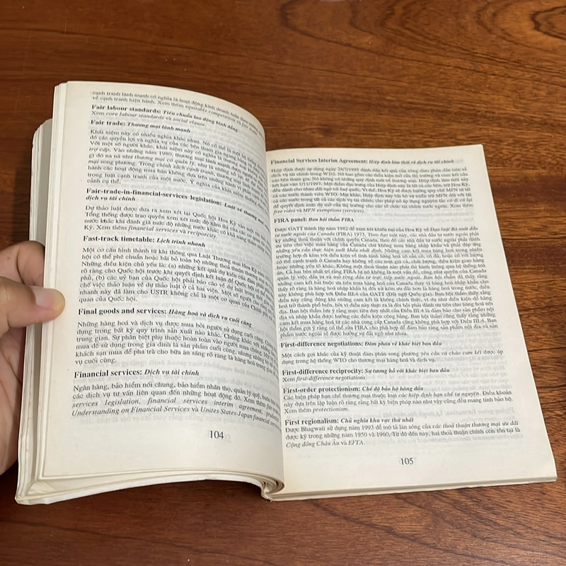 II Sách Kinh Tế: Từ Điển Chính Sách Thương Mại Quốc Tế - Walter Goode - 1997 503657