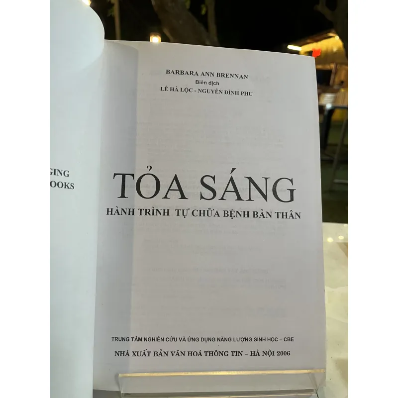 TỎA SÁNG - BARBARA ANN BRENNAN 750776