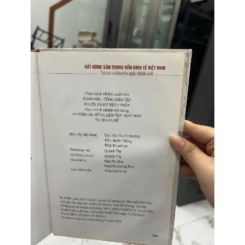 Bất Động Sản Trong Nền Kinh Tế Việt Nam - TS. Đoàn Văn Bình - TS. Đoàn Văn Bình 994144