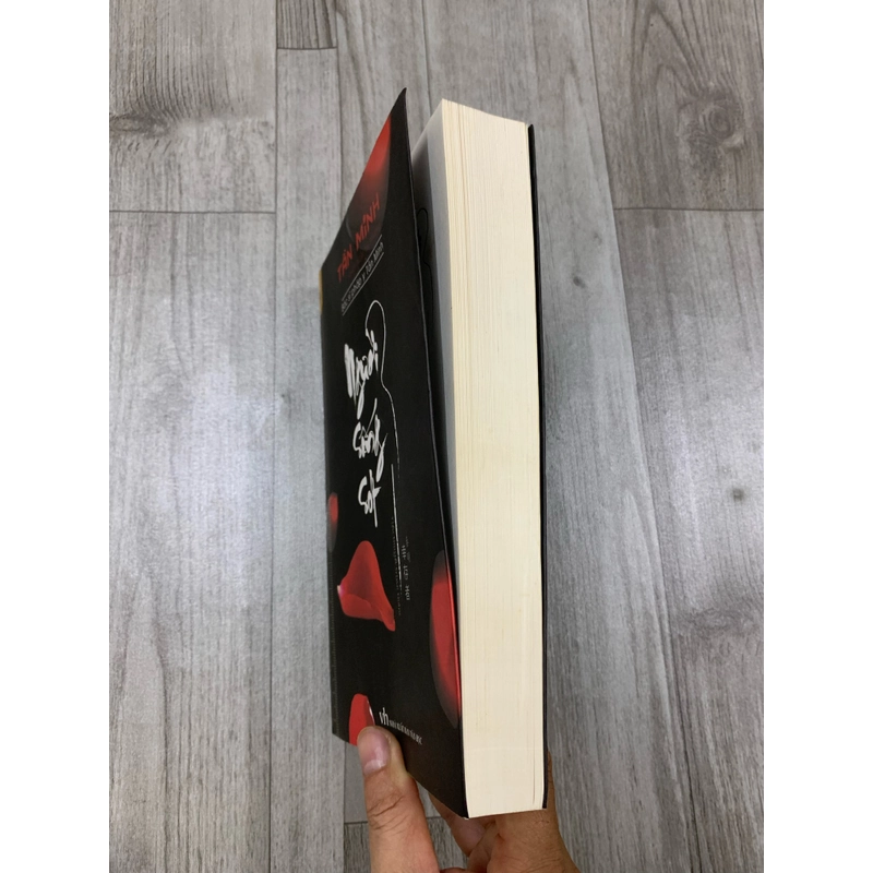 Người sống sót - tần minh. 1a1 507716