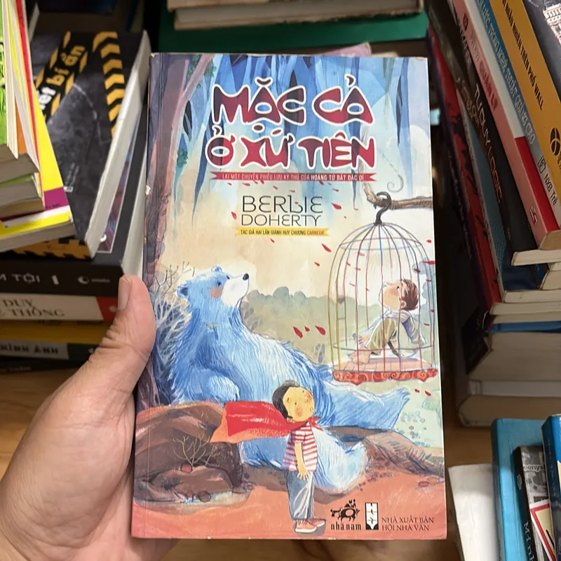 II Sách Thiếu Nhi: Mặc Cả Ở Xứ Thần Tiên - BERLIE DOHERTY - 2012 698014