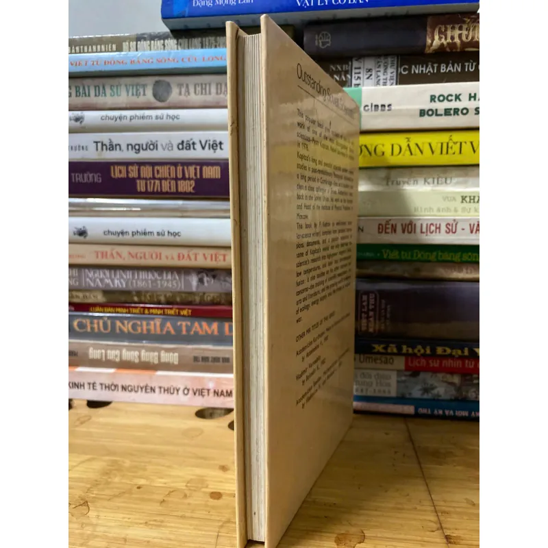 Sách cũ: Kapitza: Life and Discoveries - F. B. Kedrov 1020130