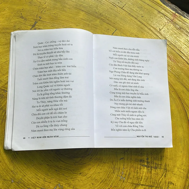 VIỆT NAM BỐN NGÀN NĂM- NGUYỄN THỊ HUỆ 609588