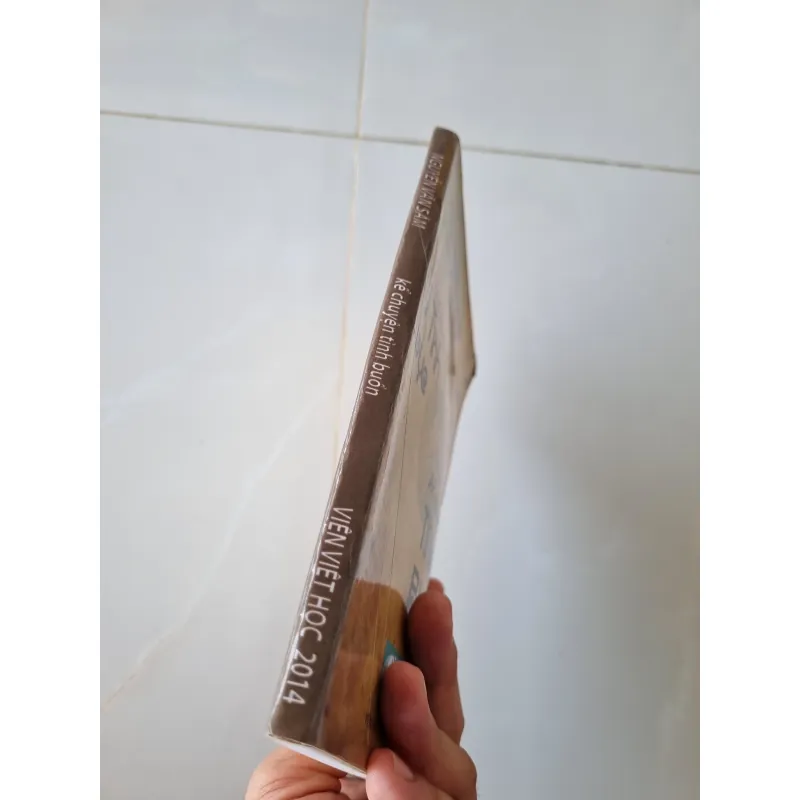 Kể chuyện tình buồn, có thủ bút soạn giả 1029240