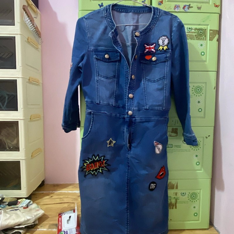Váy ghin. Hàng dày dặn , mới 80% . Size s  443087