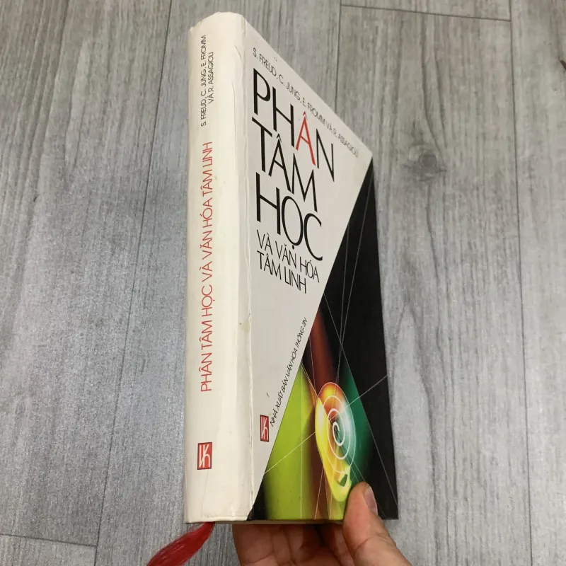 Sách phân tâm học và văn hoá tâm linh. 5a3 1009507