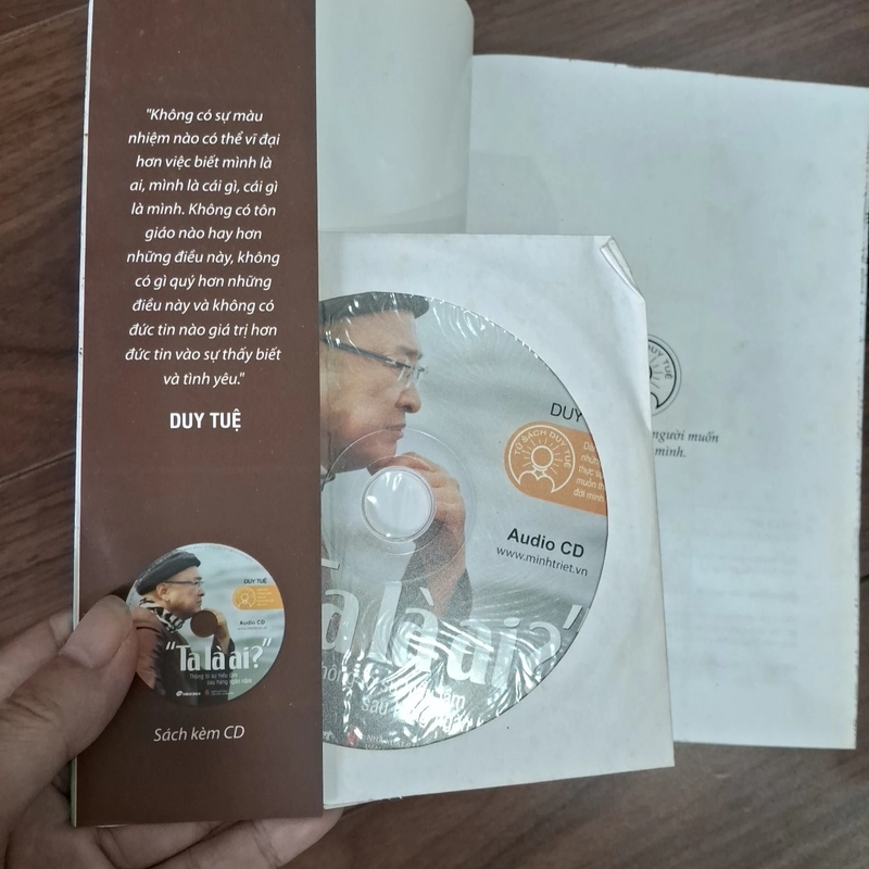 Ta là ai - duy tuệ 532535