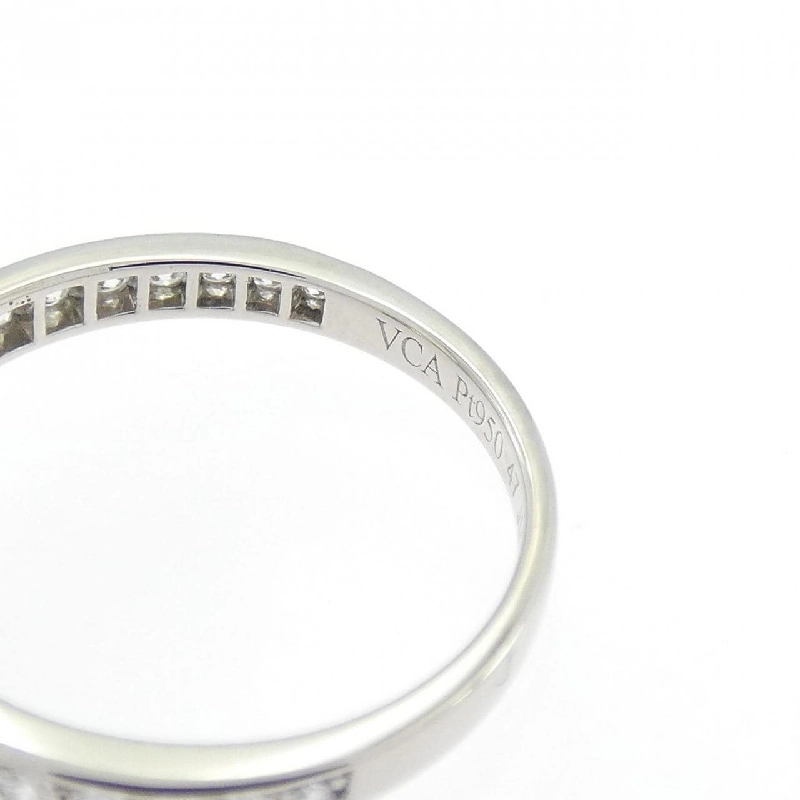 Nhẫn Van Cleef & Arpels Icone 0.30CT D IF VG - Hàng hiệu Chính hãng 835299