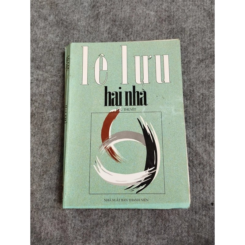 HAI NHÀ - LÊ LỰU 545863