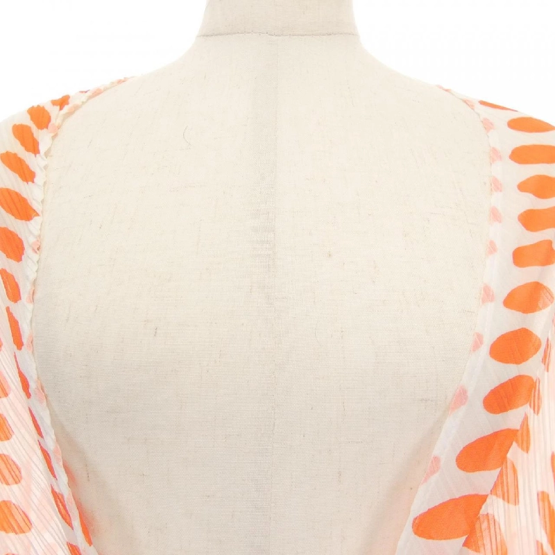 Khăn choàng PLEATS PLEASE - Hàng hiệu Authentic 834863