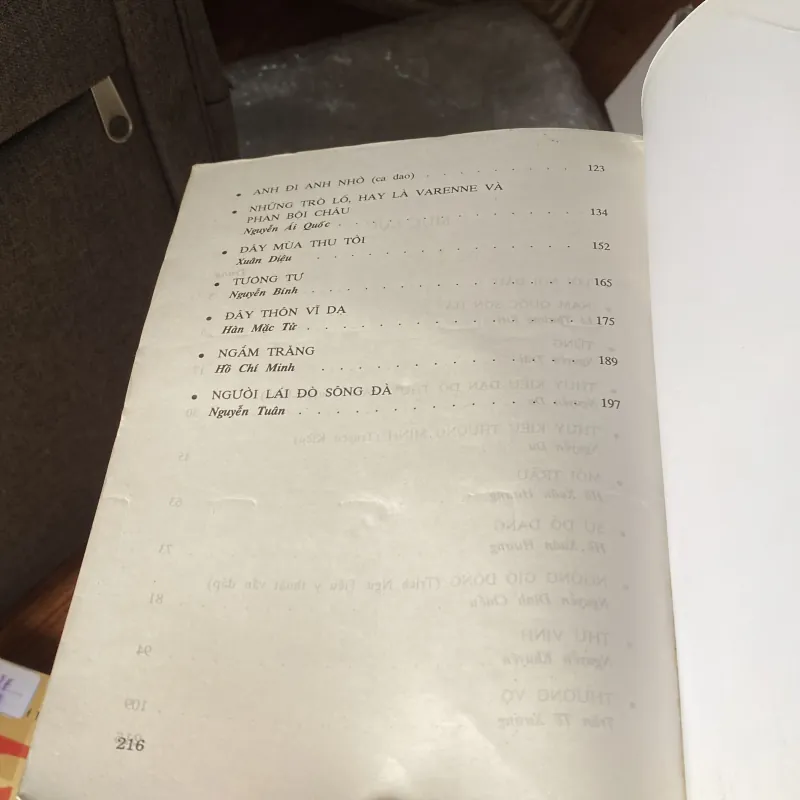 Những bài giảng văn chọn lọc - Lê Trí Viễn 789847