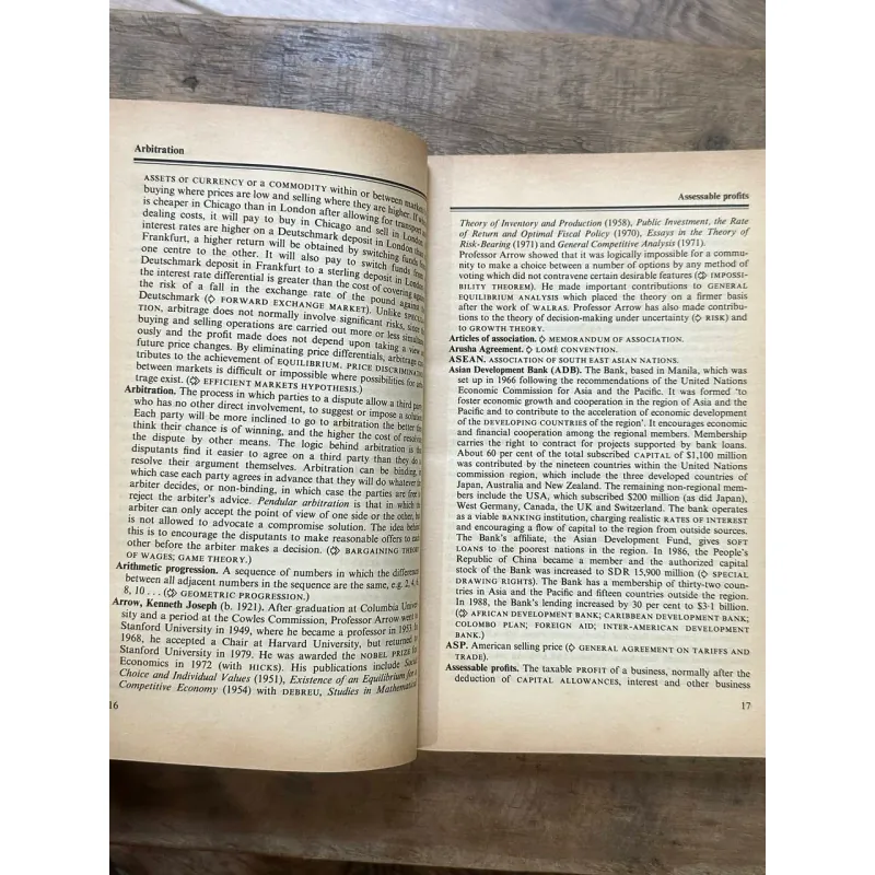 The Penguin Dictionary of Economics - Graham Bannock, R. E. Baxter, and Evan Davis 728992