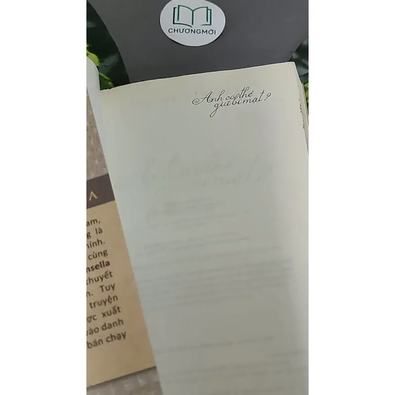 Anh Có Thể Giữ Bí Mật? (2012) - Sophie Kinsella 603335