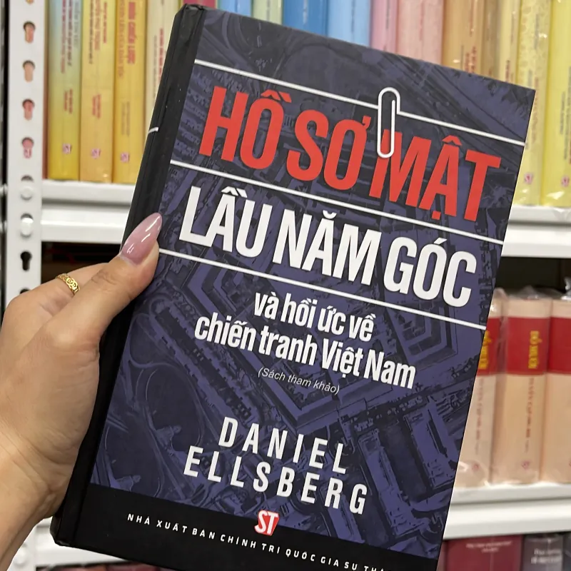 HỒ SƠ MẬT LẦU NĂM GÓC 996490