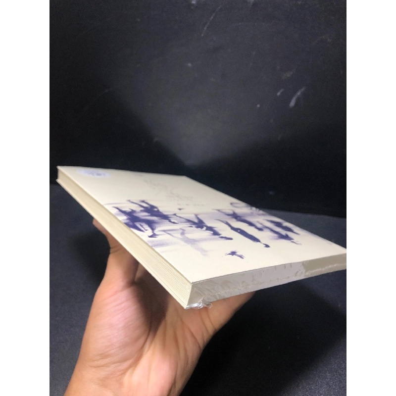 Bước chậm lại giữa thế gian vội vã Hae Min mới 100% HCM1011 912703