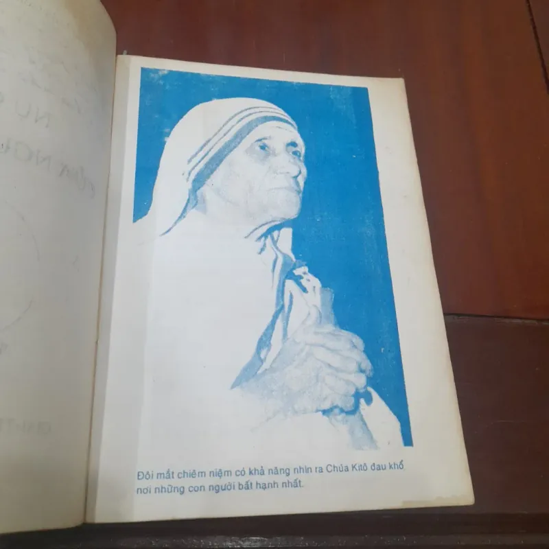 NỤ CƯỜI CỦA NGƯỜI NGHÈO (giai thoại về Mẹ Têrêsa) 756262